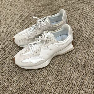 New balance 327 hardly worn